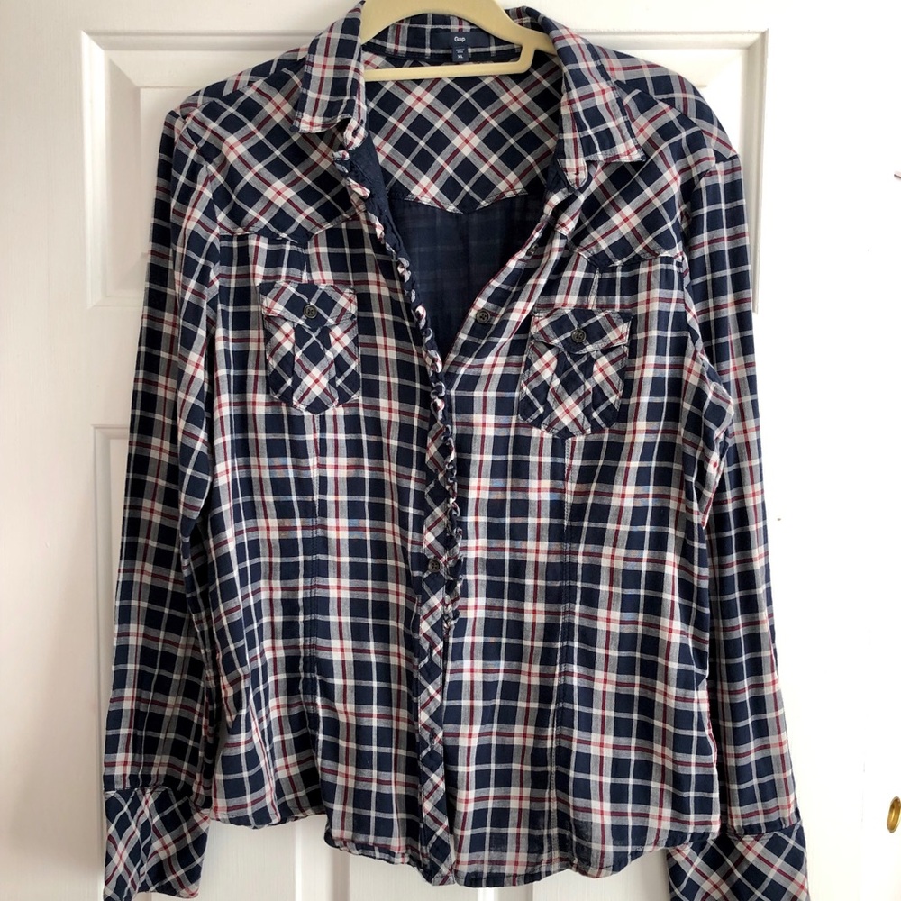 Gap button down shirt
